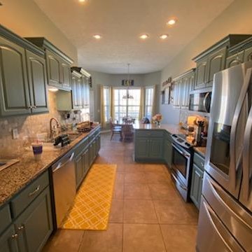 Professional Cabinet Painter in Springfield MO